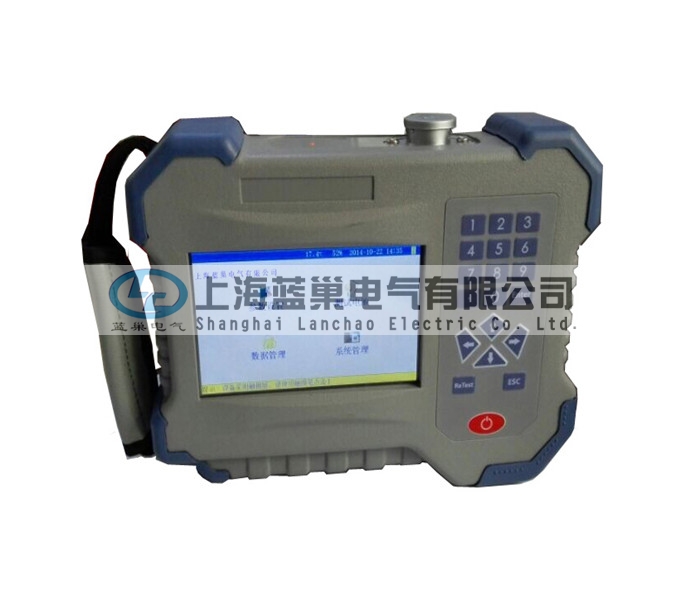 該儀表通過在線測(cè)試，能顯示并記錄多組電池電壓、內(nèi)阻、連接條電阻等電池重要參數(shù)，精確有效地判別電池優(yōu)良狀況，并可與計(jì)算機(jī)及專用電池?cái)?shù)據(jù)分析軟件一起構(gòu)成智能測(cè)試設(shè)備，進(jìn)一步跟蹤電池的衰變趨勢(shì)，并提前報(bào)警，以利于工程技術(shù)及管理人員酌情處理.