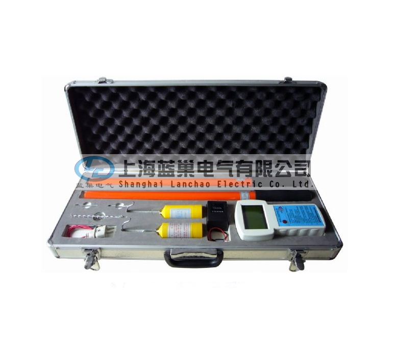 LCHX-10KV 35KV高壓無(wú)線核相儀，用于測(cè)定三相線相序、ABC之間相位差，也可以用于核相操作。